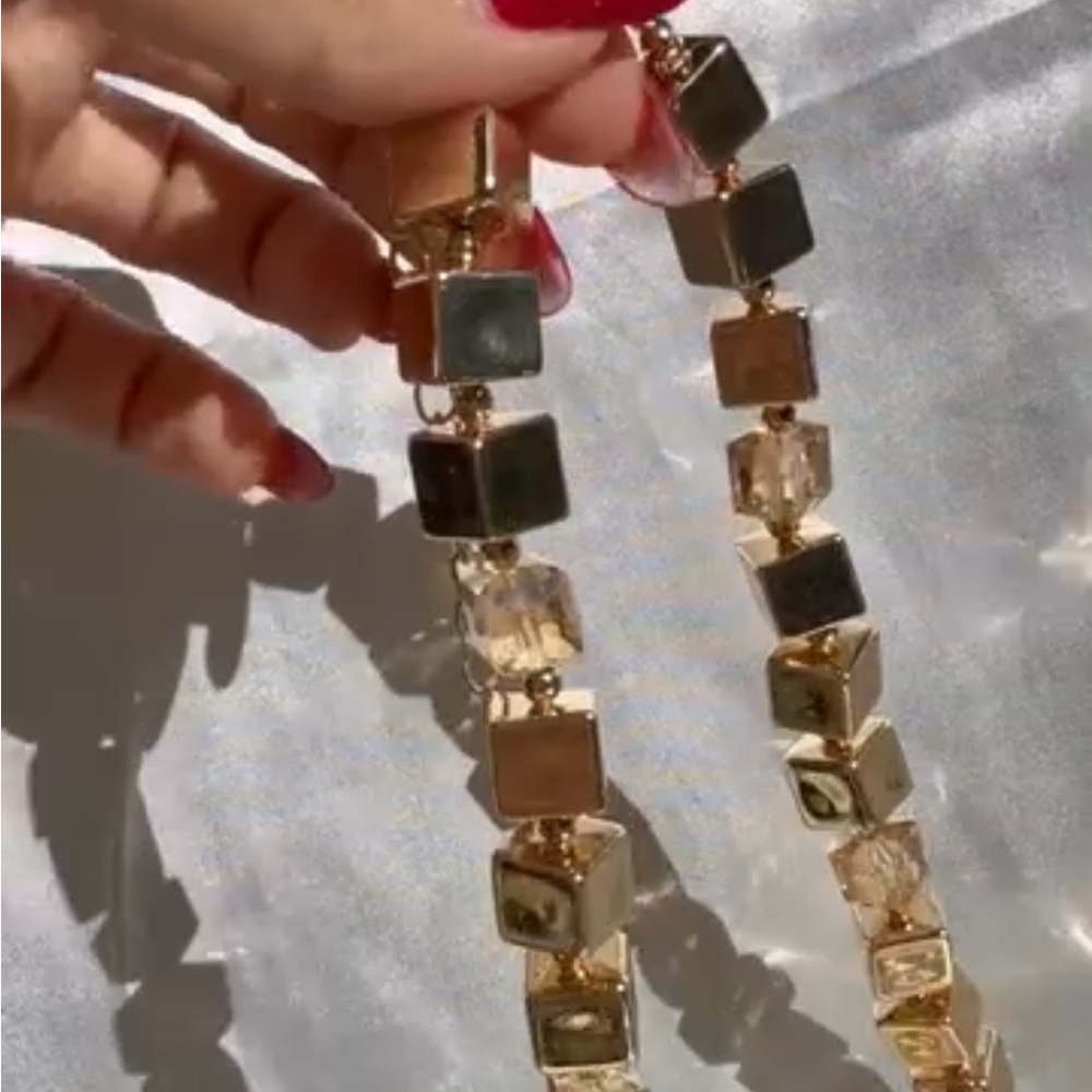 Luxury Cube Gold and Crystal Necklace - Picture 8 of 9